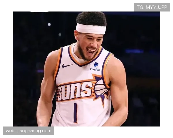 布克突破拉开空间助太阳提升关键时刻得分效率