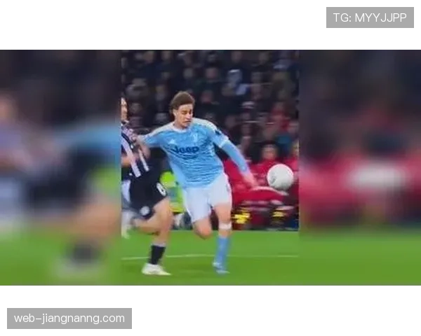 主导直塞撕破防线 阿诺德本赛季变身组织核心